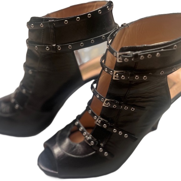 Valentino Black Studded Women's Shoes - Picture 2 of 16